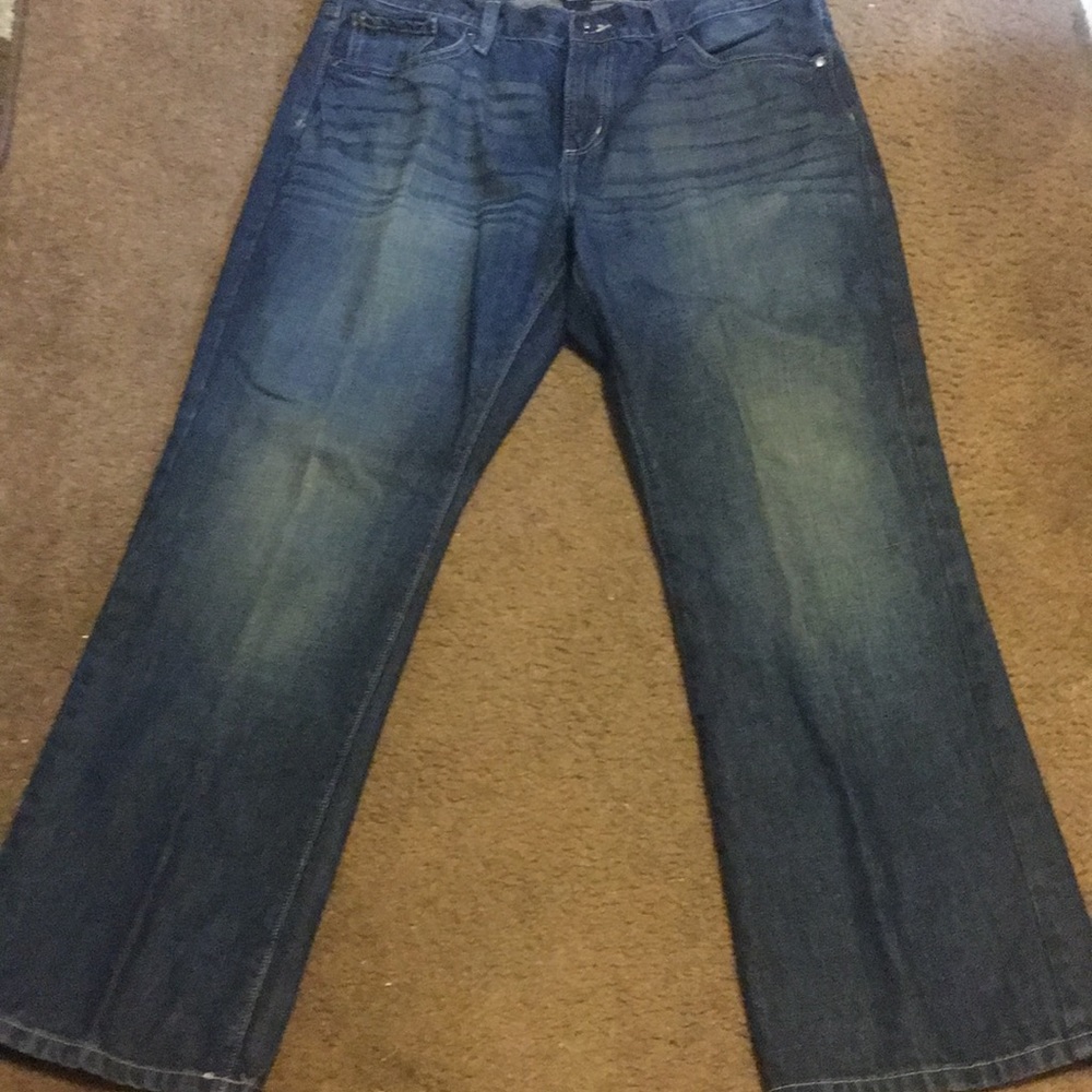 Jeans - Picture 2 of 3